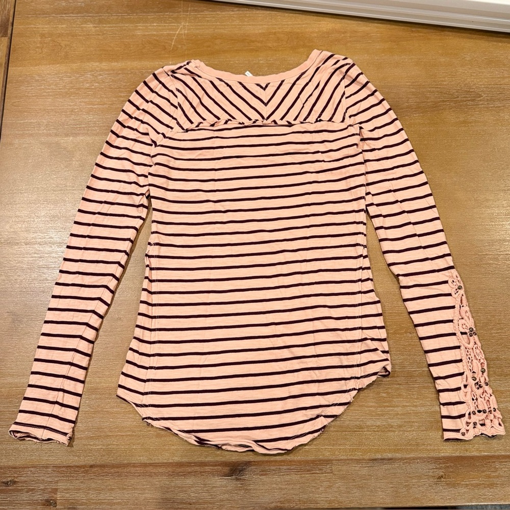 Free People Hard Candy Henley Crochet Cuff Pink Peach Maroon Stripes Sz M - Picture 2 of 10